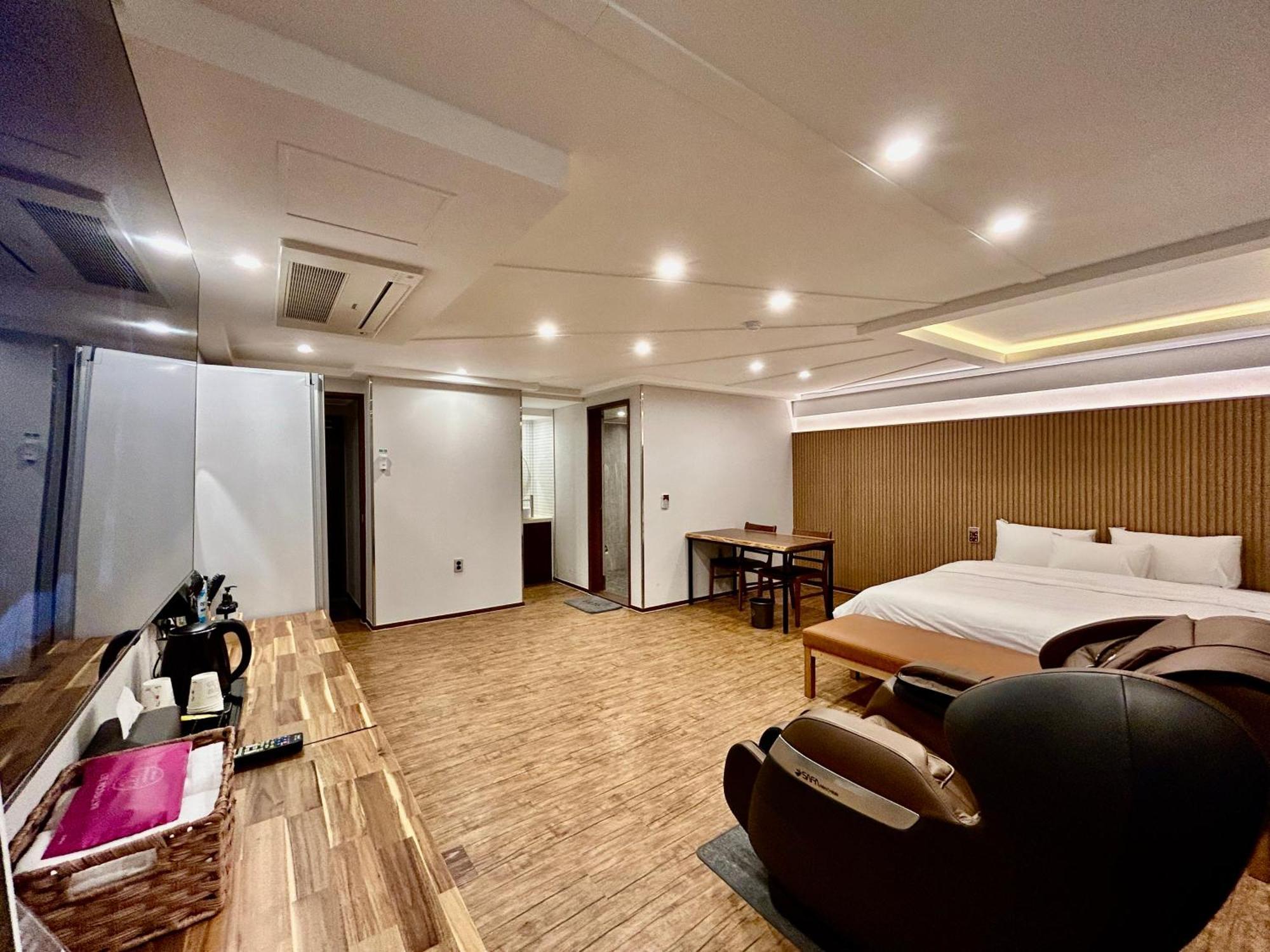 Series Hotel Gyeongju Exterior photo