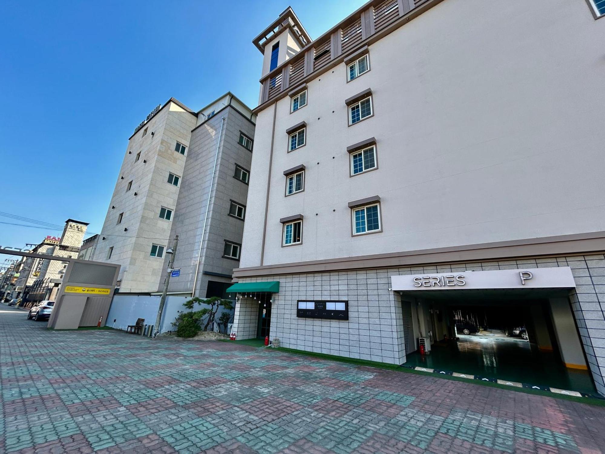 Series Hotel Gyeongju Exterior photo