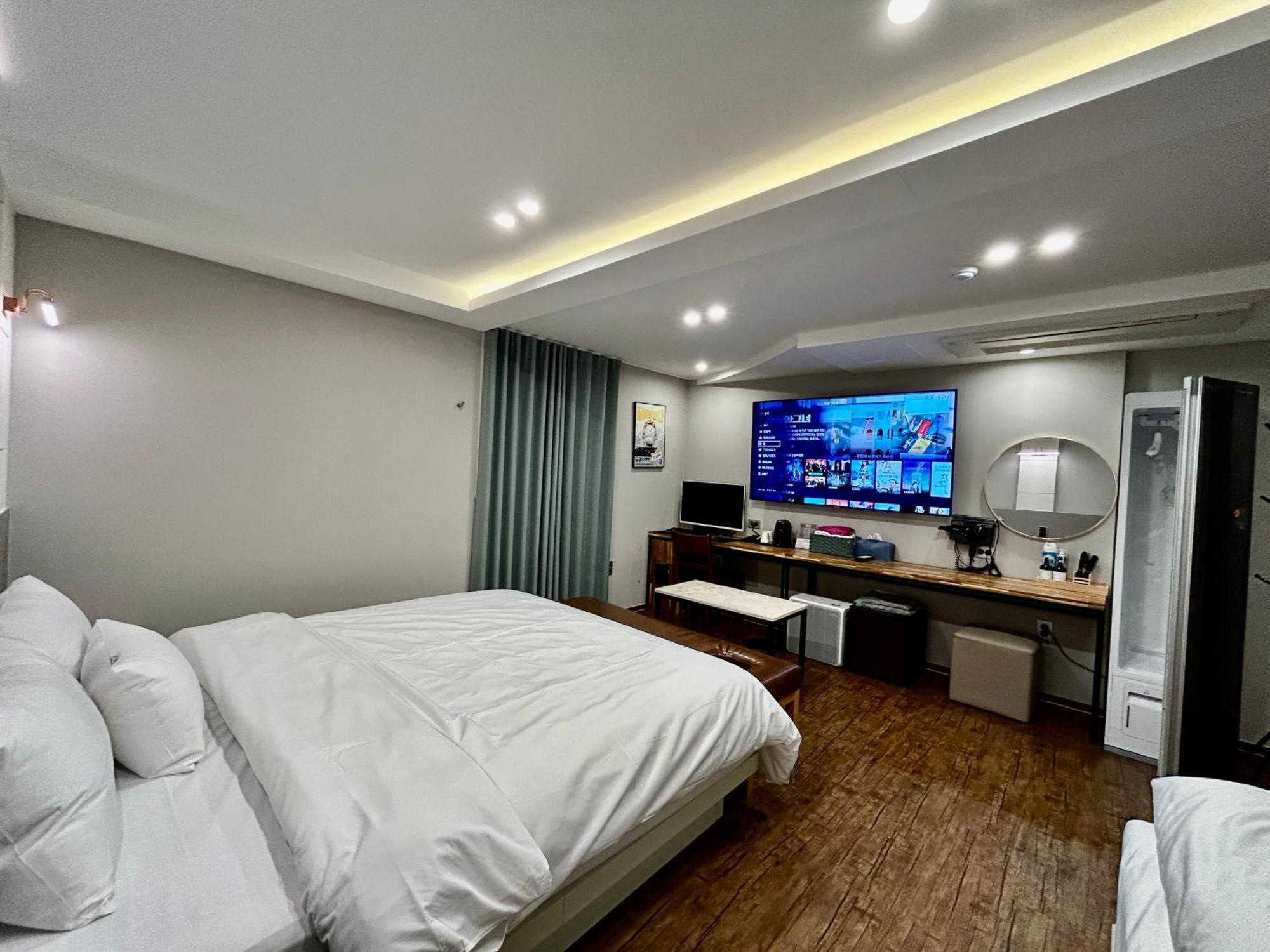 Series Hotel Gyeongju Exterior photo